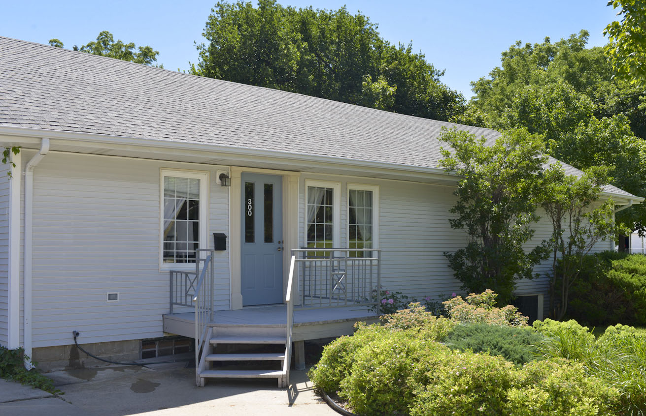 Creative Aspen Village Apartments Sioux Falls with Modern Futniture